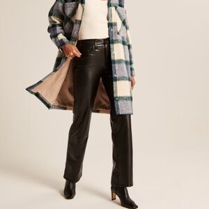 Abercrombie & Fitch 90's Relaxed Jean Faux Leather Ultra High Rise 26 Long Curve